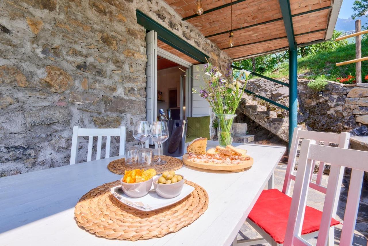 La Casetta Nel Bosco - Hot Tube And Sauna Льерна Экстерьер фото